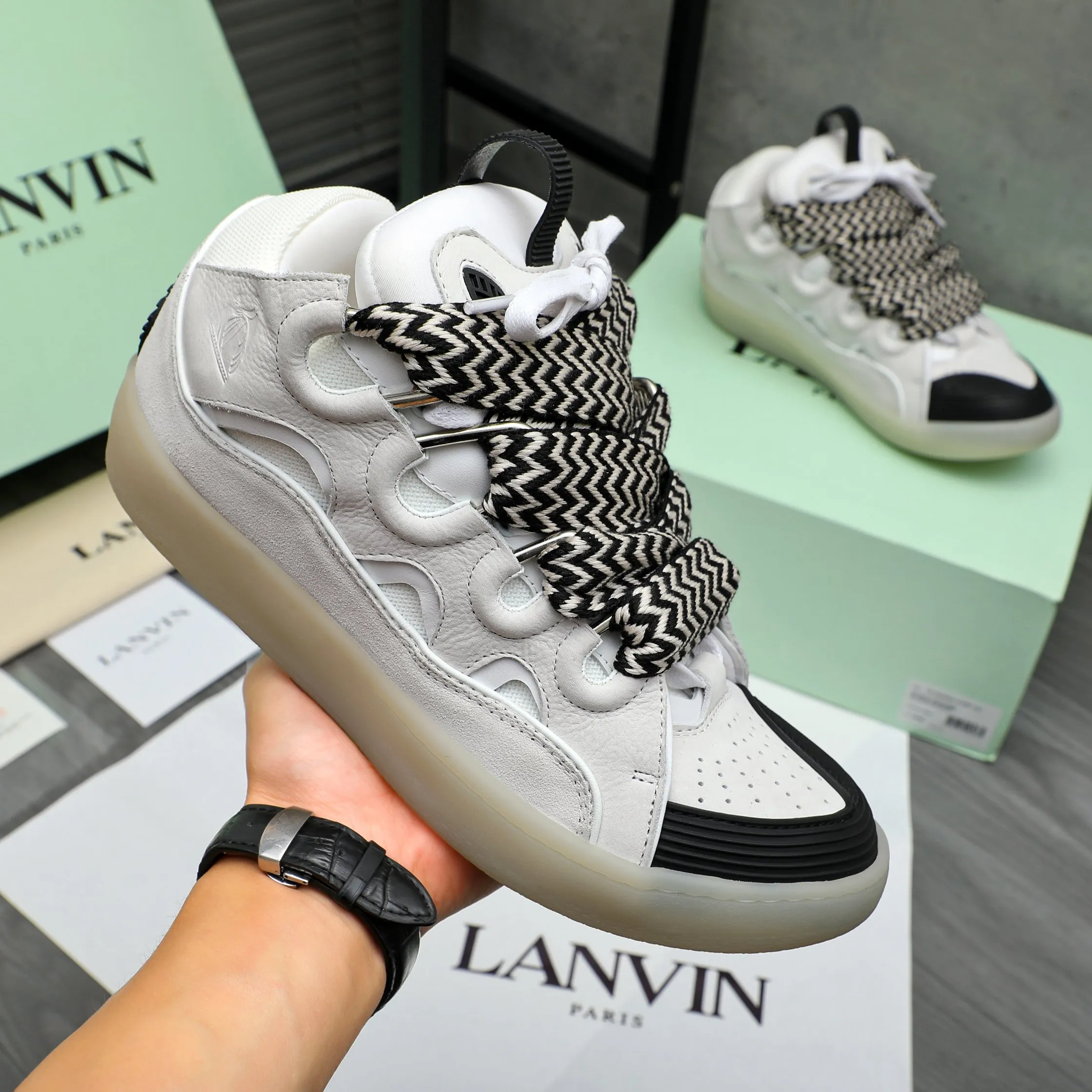 Men's shoes 💰740 [Lanvin] Lanvin high-end quality original couple's casual shoes - Upper: imported pebbled cowhide stitched with breathable mesh - Lining: Lycra elastic lining - Outsole: original rubber outsole - Super high quality control·Fine workmanship: highlighted (high-end·luxury·grade) -Size: 36-45 (45 can be customized)